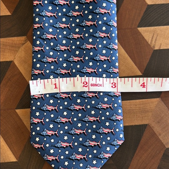 Vineyard Vines Special Edition Father’s Day Tie 2017 - Picture 4 of 4